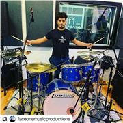 Profesor de música en Barranquilla y tallerista de la evolución de música colombiana en cada instrumento